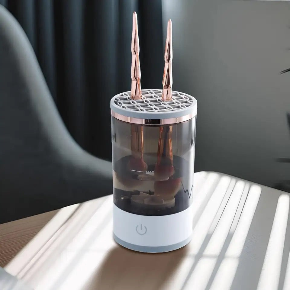Léaumont Automatic Makeup Brush Cleaner