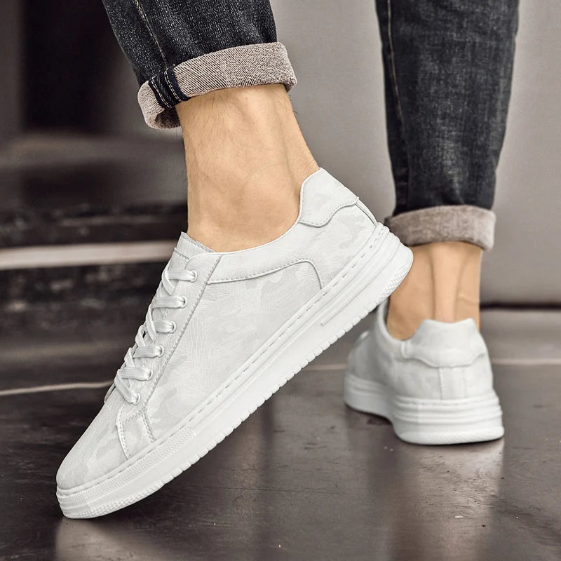 VeloLite Sneakers