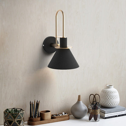 Svelte Glow Wall Lamp